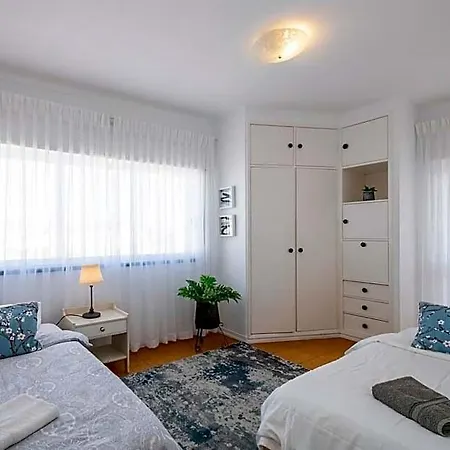 Stunning Sunny 3-bedroom In Portimão
