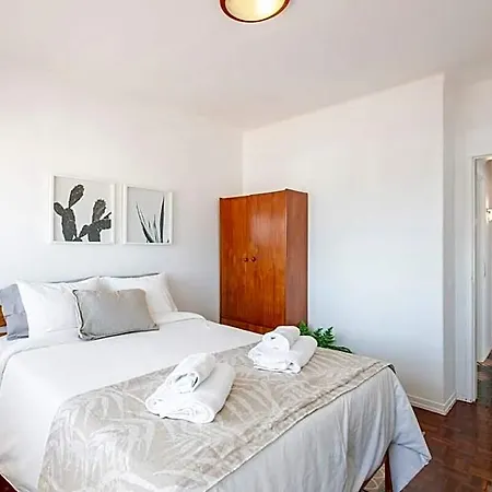 Stunning Sunny 3-bedroom In 3* Portimao