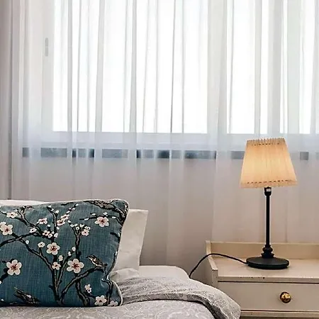 酒店 Stunning Sunny 3-bedroom In 波尔蒂芒
